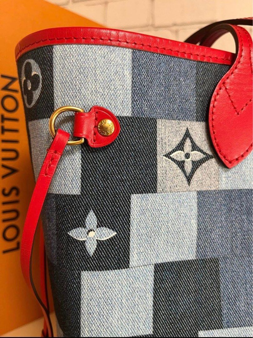 Authentic Lv Neverfull Denim shoulder bag (Category: Luxury Bags & Wallets) located in Quezon City. Submitted by jhaediah (Listing ID 1361811787, Image 2). Description: Today's Price💕 PH Onhand. Legit Authentic branded item，From Japan. PM📩 If interested‼️ ✅Neverfull MM Denin. Limited Edition. ✅Excellent Condition. ✅with box & dustbag code 50.