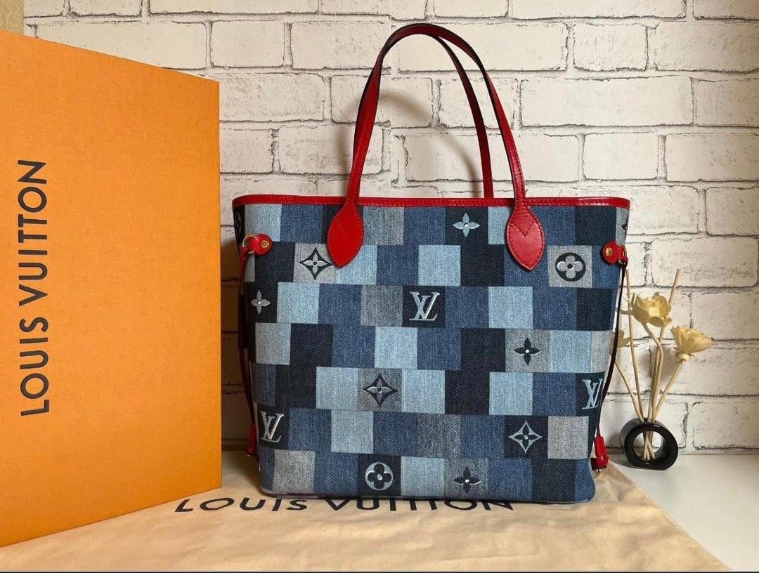 Authentic Lv Neverfull Denim shoulder bag (Category: Luxury Bags & Wallets) located in Quezon City. Submitted by jhaediah (Listing ID 1361811787, Image 1). Description: Today's Price💕 PH Onhand. Legit Authentic branded item，From Japan. PM📩 If interested‼️ ✅Neverfull MM Denin. Limited Edition. ✅Excellent Condition. ✅with box & dustbag code 50.