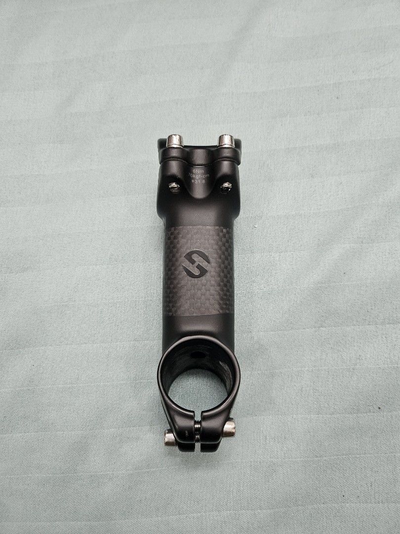 Bike Parts (Category: Bicycles) located in Pasig City. Submitted by heatherandgrey (Listing ID 1361861099, Image 2). Description: For Sale ●Toseek carbon stem 100mm 25° angle - P600 ●Fork spacers (3pcs) + Gineyea stem headset top cover - P200 ●Rockbros bike head light - P2,000 -3000 lumens -high and low beam -7 lighting modes -Alloy shell -Can be used as a power bank (10000mah).