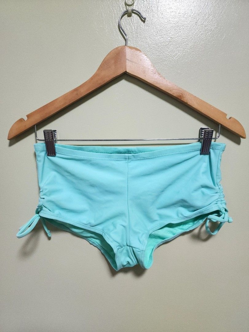 Bikini bottom mid to high waist (Category: Bikinis & Swimsuits) located in Cabanatuan. Submitted by vclarem (Listing ID 1361918954, Image 1). Description: Bikini bottom mid to high waist Lightly used in good condition only needs wash due to storage Small on tag but fits medium Inside lining clean RFS: decluttering Measurement when laid flat in inches: Waist 14-16 Front rise 7 Leg hole 9 MOP: BPI, Gcash, Maya SF c/o buyer thru J&T.