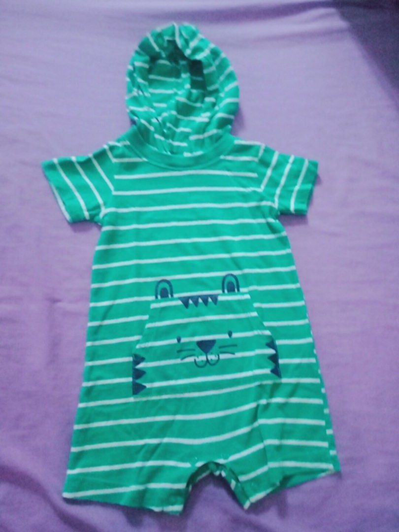 Branded onesie for 6mo- 1 yr (Category: Babies & Kids Fashion) located in Las Pinas. Submitted by josh1301 (Listing ID 1361854423, Image 1). Description: 5 bundle branded onesie for boys..