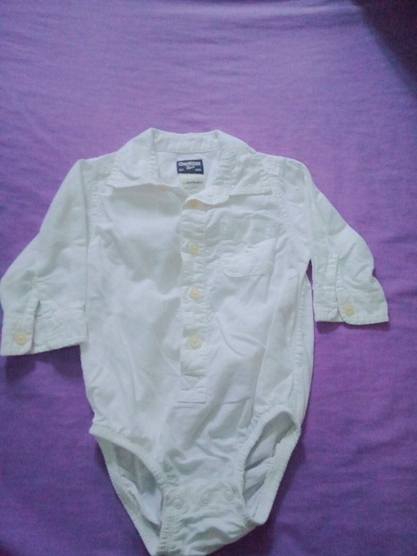 Branded onesie for 6mo- 1 yr (Category: Babies & Kids Fashion) located in Las Pinas. Submitted by josh1301 (Listing ID 1361854423, Image 2). Description: 5 bundle branded onesie for boys..