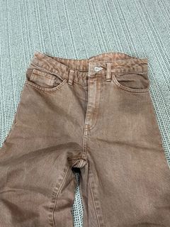 (Category: ) located in . Submitted by aproisdifferent (Listing ID 1361871982, Image 1). Description: .