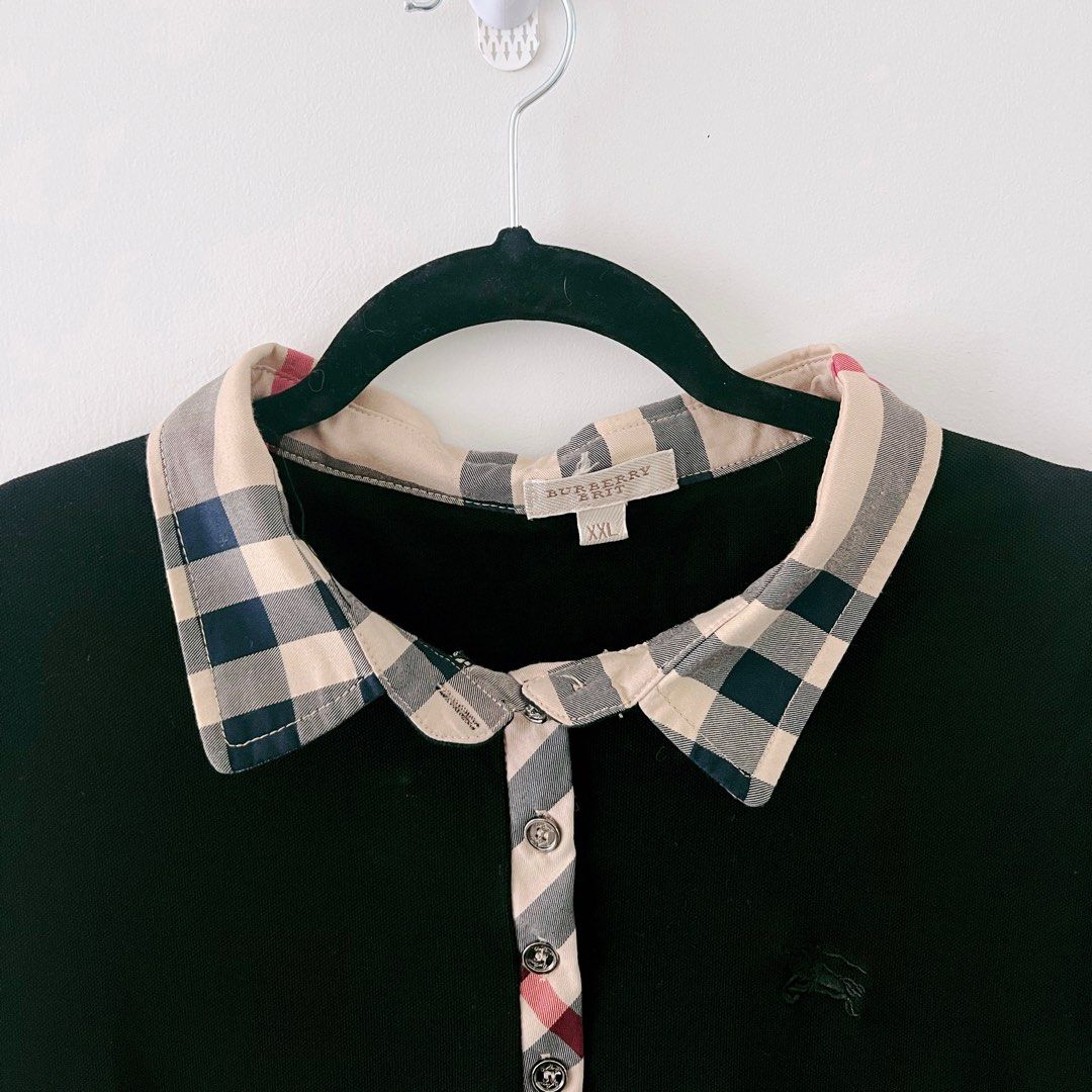 Burberry Women’s Collared Long Sleeve Shirt (Category: Clothes) located in Toronto. Submitted by limeandtonic (Listing ID 1361924105, Image 2). Description: Amazing condition and quality, great detail especially on each button! Marked XL but more fit for an American Women’s M-L .