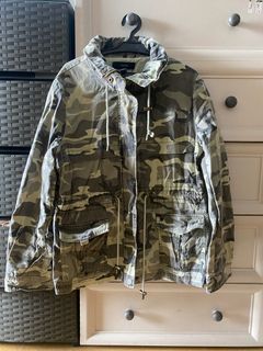(Category: ) located in . Submitted by decluttering_preloved_items001 (Listing ID 1361888035, Image 1). Description: .