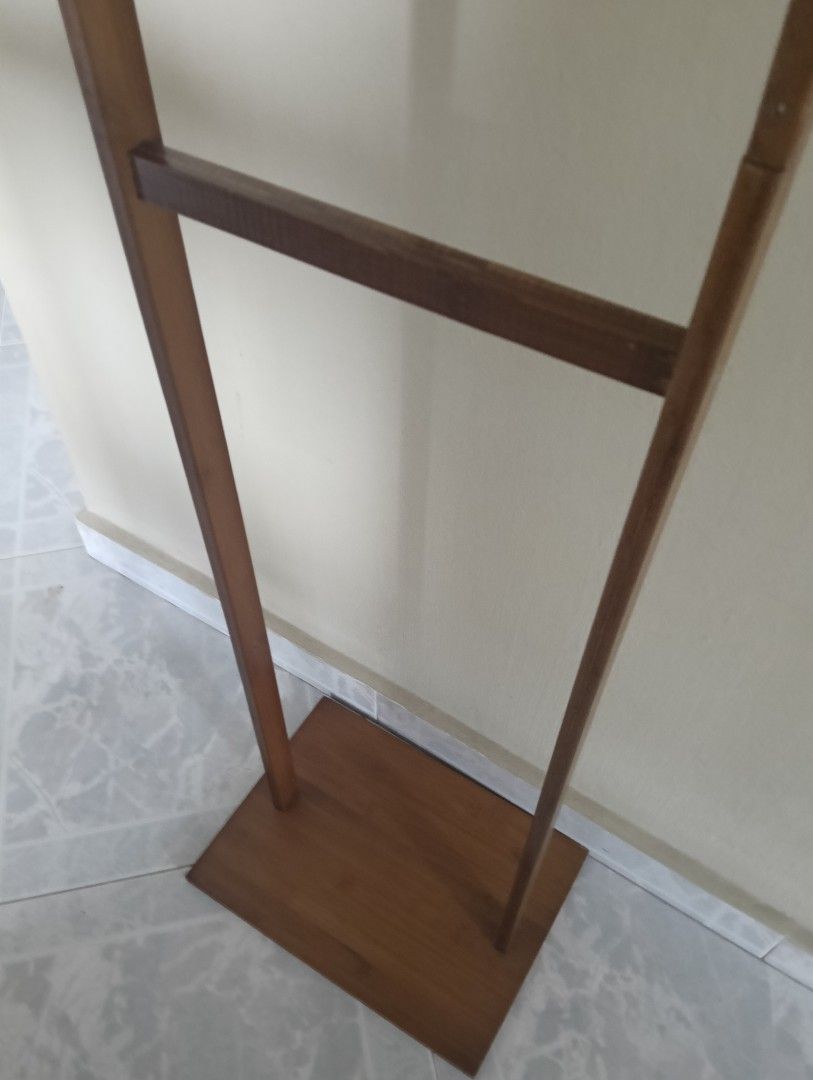 Clothes Rack65073569372802112