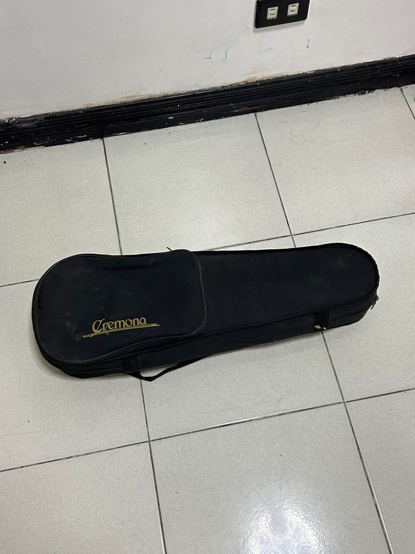 Cremona SV-100 Violin 1/2 (w/ Bow, Case) (Category: Musical Instruments) located in Quezon City. Submitted by defsoulcart (Listing ID 1361846514, Image 2). Description: ✳︎ Inclusions: - 1/2 Violin - Bow - Violin Case ✳︎ Strings might need changing for better sound. ✳︎ Has no E-string. ✳︎ The inside of the case has a few small defects. ✳︎ Can do meetups around QC only. 📍: quezon city, metro manila 💳 : gcash 🚚 : sdd (lalamove & grab), lbc, ggx, 