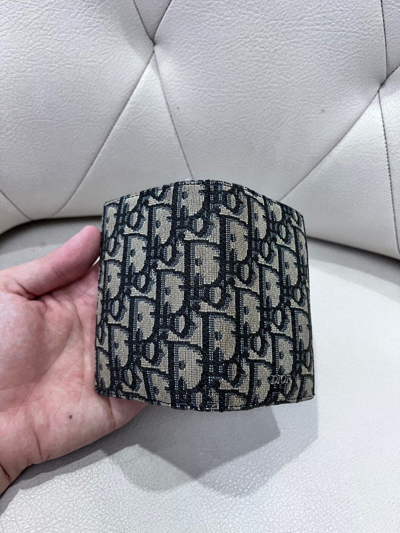 Dior Pocket Organizer (Category: Luxury Bags & Wallets) located in Quezon City. Submitted by nbd1212 (Listing ID 1361843414, Image 2). Description: Dior Pocket Organizer -Php 15,000 -Used but in good condition -Mop: Cash or transfer -Meetups or shipping around the metro.