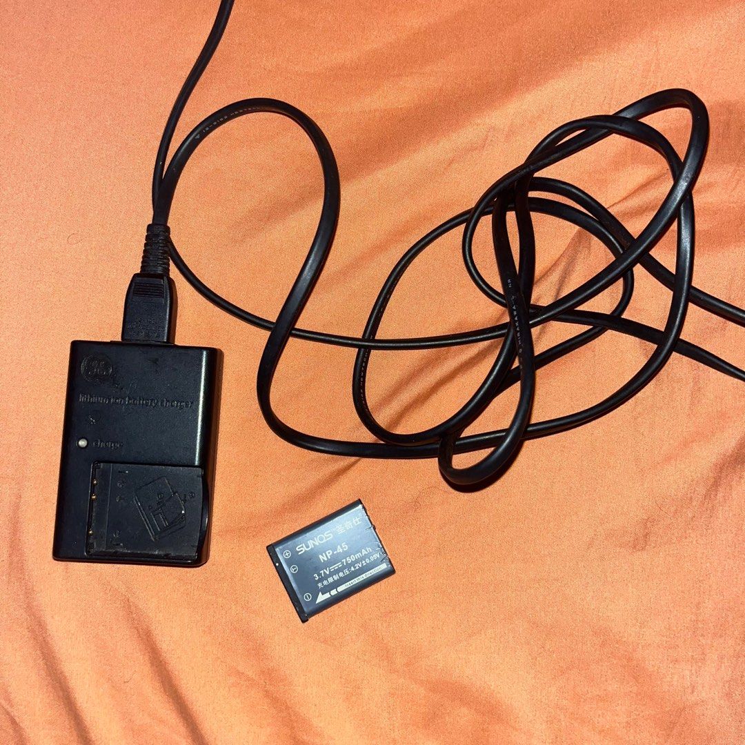 GE digicam (Category: Cameras) located in Quezon City. Submitted by declutterwsof (Listing ID 1361945408, Image 3). Description: Inclusions: 2 batteries and charger - price is negotiable - everything is working - has screen issue but doesn’t affect the photos - 12 MP.