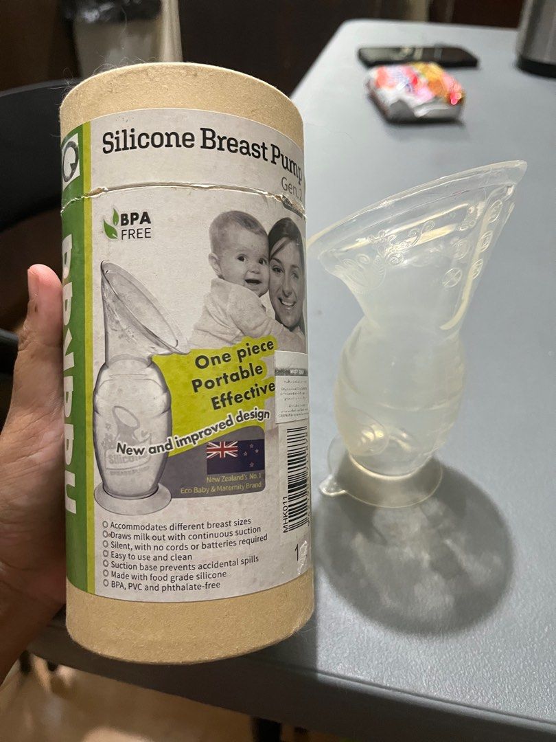 Haakaa (Category: Breastfeeding & Bottle Feeding) located in Mandaluyong City. Submitted by jenvm (Listing ID 1361843132, Image 1). Description: Original Haakaa hindi na nagagamit.