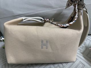 （分類：）位於 。 由 iamhonki 提交（商品編號 1361939395，圖片 1）。簡介： 。