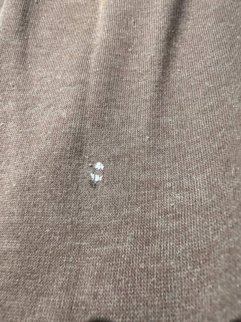 H&M Jacket (Category: Coats, Jackets and Outerwear) located in Mandaluyong City. Submitted by ryansls (Listing ID 1361918656, Image 3). Description: Original 100% H&M Jacket FYI: small white paint stain at the back.