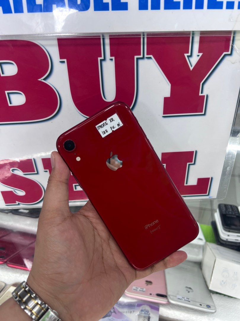 IPHONE XR (Category: iPhone X Series) located in Manila. Submitted by farhanadau39938 (Listing ID 1361862005, Image 1). Description: IPHONE XR {STORAGE:128GB) {FACTORY UNLOCKED} {NO REPAIR HISTORY} {NO ISSUE} {LEGIT/ ORIGINAL} {NOT REFURBISHED} {UNLI RESET} {99SMOOTH} NOTE: KAYA MURA DAHIL SA KUNTING WHITE SPOT! PERO KUNTI LANG SIYA DI NAMAN HALATA PWIDI MU DARK MODE PARA DINA MAKITA! TEST TO SAWA BAGU BAYARAN! INCLUSION {CASE/TEMPERED/CHARGER} *