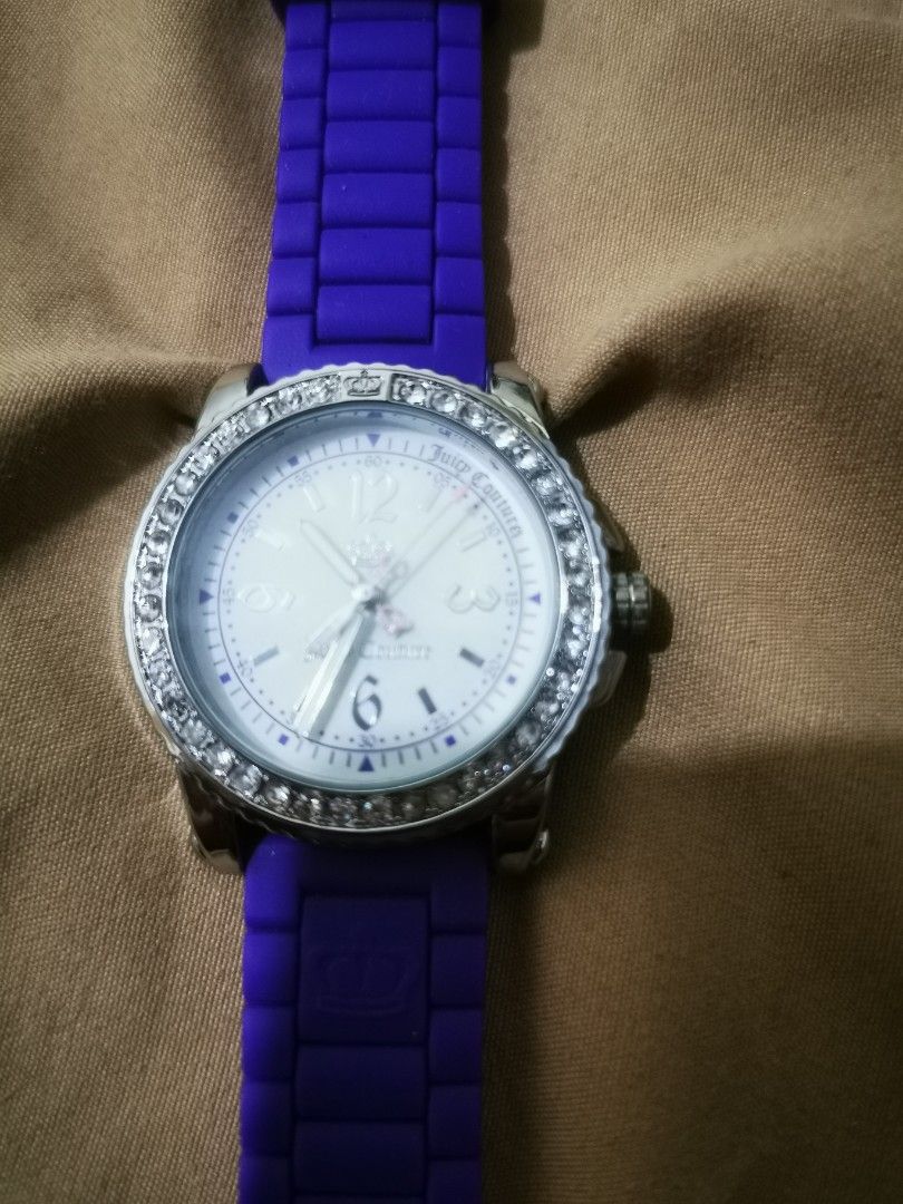 JUICY COUTURE WOMENS WATCH (Category: Women's Watches) located in Pasig City. Submitted by cezzdg (Listing ID 1361940867, Image 2). Description: BOUGHT IN THE US NO BATT/BOX ONLY NEEDS BATTERY.