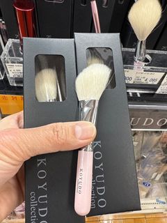 （分類：）位於 。 由 reese.makeup 提交（商品編號 1361839168，圖片 1）。簡介： 。
