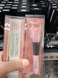 （分類：）位於 。 由 reese.makeup 提交（商品編號 1361839765，圖片 1）。簡介： 。