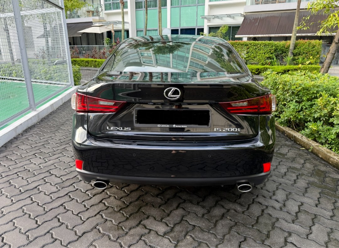 Lexus IS200T Executive Auto Auto62872682409474113