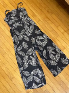 (Category: ) located in . Submitted by diyascloset (Listing ID 1361851793, Image 1). Description: .