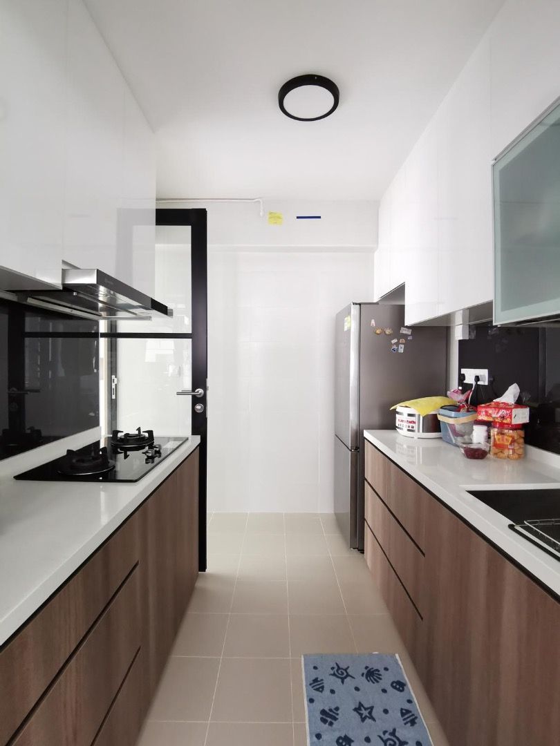Local company with showroom Bto/resale 20ft kitchen top & bottom cabinet promotion/wardrobe/Tv console/feature wall/table top/E1 Plywood/blum hinges/colour PVC/62863094150147114