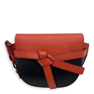 (Category: ) located in . Submitted by carousellluxury (Listing ID 1361849932, Image 1). Description: .