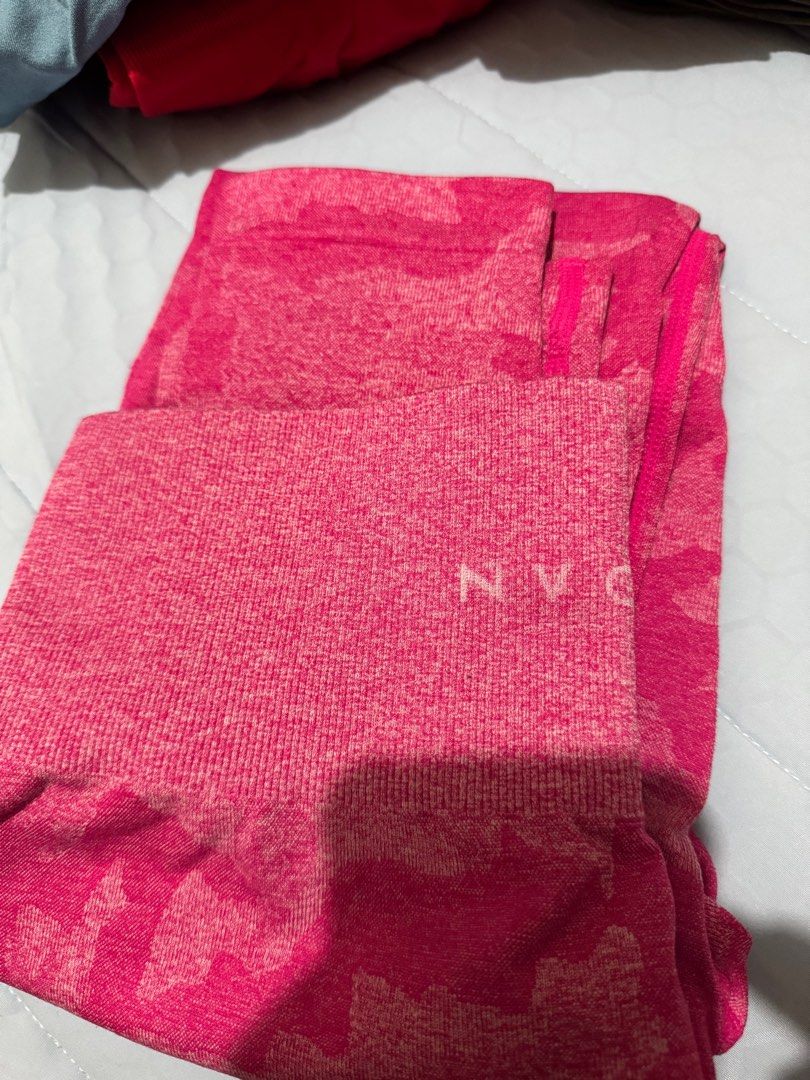 NVGTN Leggings (Category: Activewear) located in Quezon City. Submitted by cessdecluttering (Listing ID 1361928042, Image 3). Description: Size: Small Color: Pink.