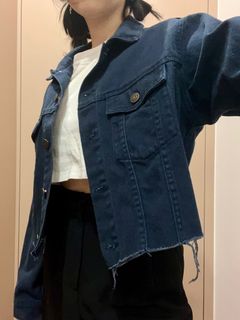 (Category: ) located in . Submitted by illghost.preloved (Listing ID 1361843173, Image 1). Description: .