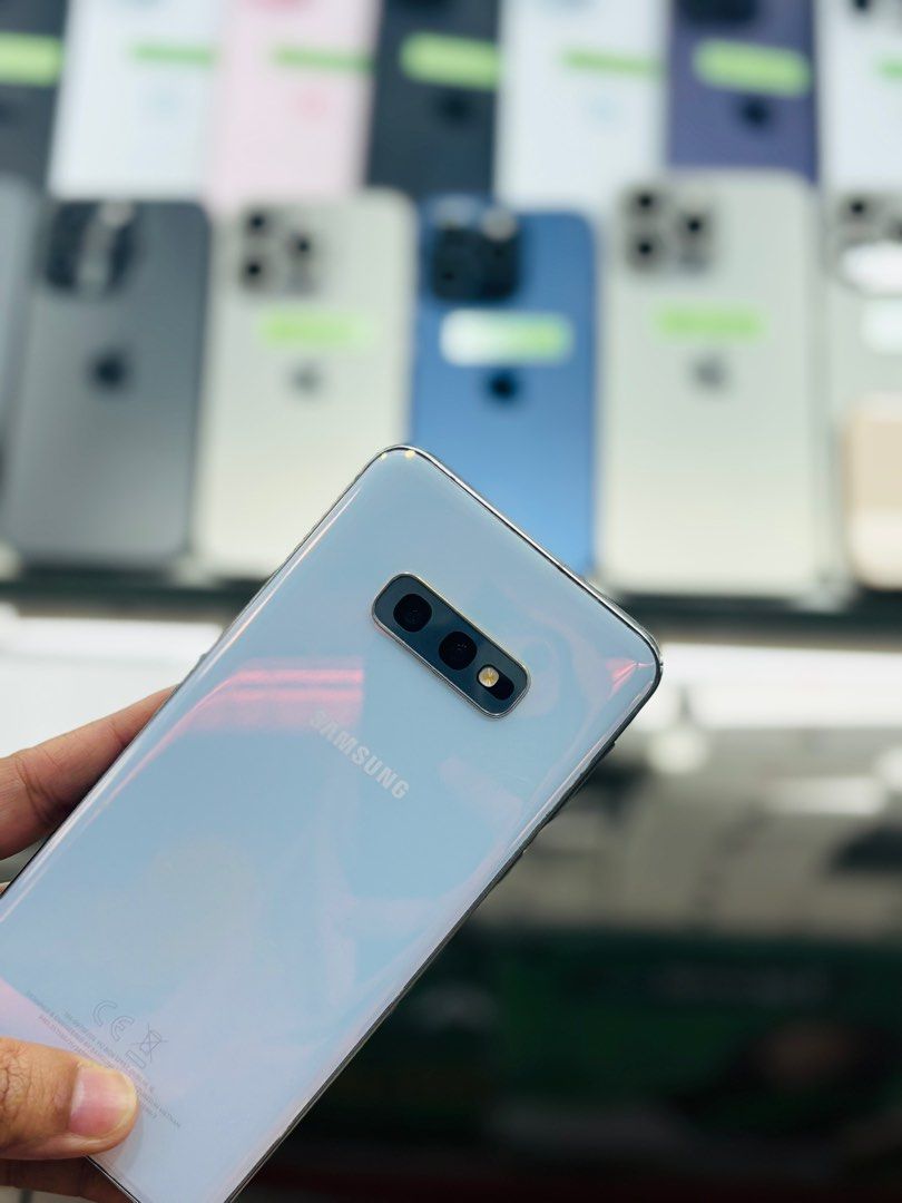 Samsung S10e 6/128GB Openline no issues (Category: Samsung) located in San Juan City. Submitted by najihahtelecomshop2018 (Listing ID 1361872848, Image 2). Description: Legit Store | Original unit FOR SALE | TRADE / SWAP ▫️INSTALLMENT thru: 🔸Credit Card (straight / installment) 🔸Ggives / Gcredit + 6% interest 🔸Spay Later + 6% interest (RFS: Buy and Sell any kinds of Gadgets) Description: Samsung S10e 6/128GB NTC APPROVED Openline ( Any sim wil