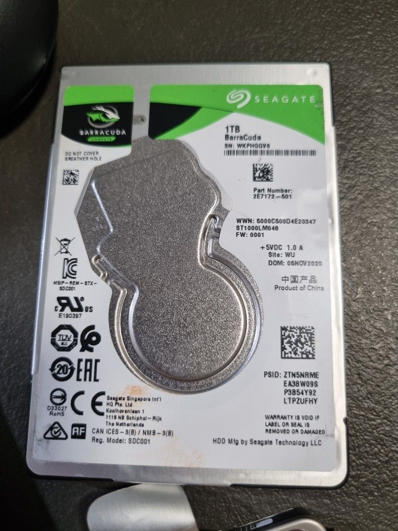 Seagate & toshiba hard disks (Category: Hard Disks & Thumbdrives) located in Quezon City. Submitted by lzedes1492 (Listing ID 1361895515, Image 1). Description: toshiba 1000 php july 2020 1 TB no issues in good health seagate 1000 php nov 2020 1 TB in good health no iisues.
