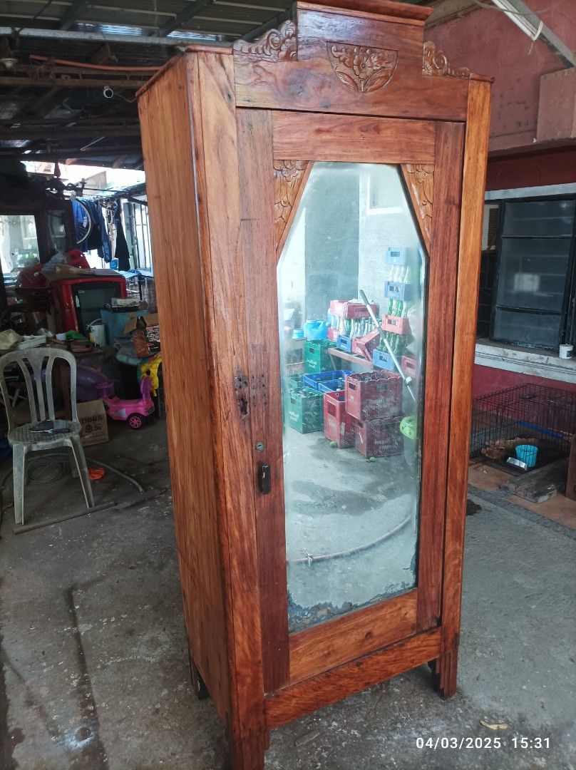 Solid Narra Aparador (Category: Shelves, Cabinets & Racks) located in San Pedro. Submitted by aj.salonga (Listing ID 1361797222, Image 3). Description: solid narra aparador vintage newly refurbished san pedro laguna.
