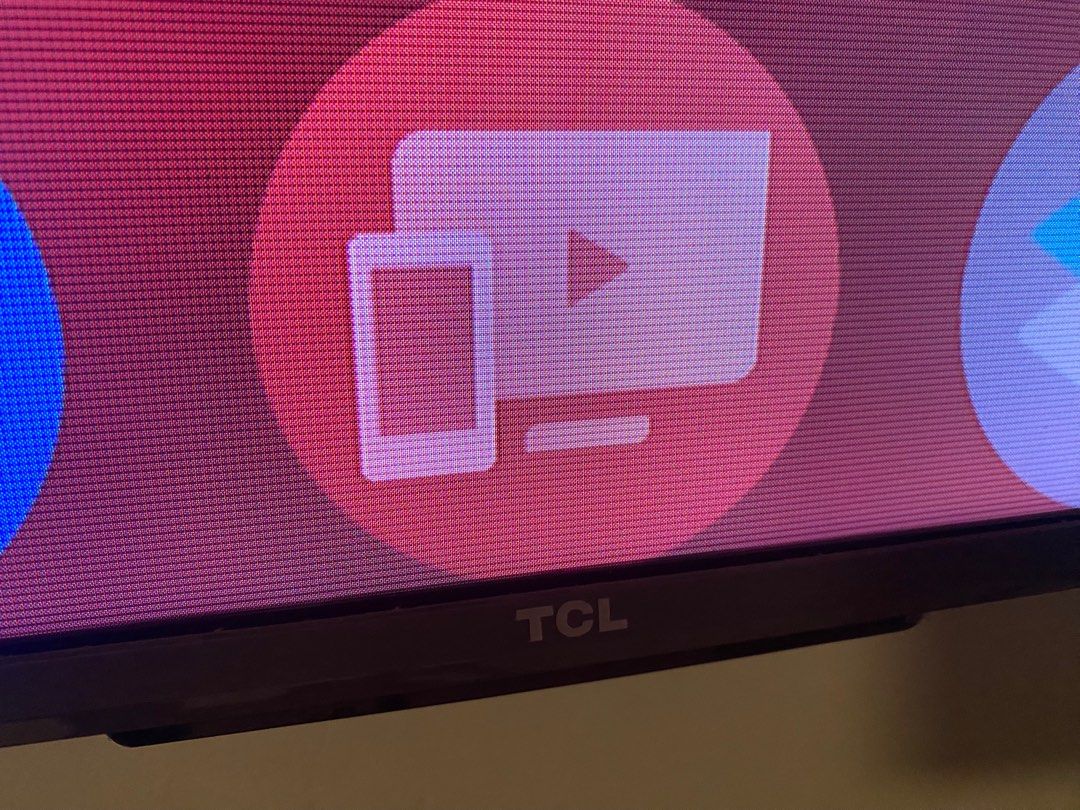 Tcl 50 inches flat screen TV (Category: TV) located in Manila. Submitted by n6tv4kn2fz (Listing ID 1361847090, Image 2). Description: Pm for more info po Pick up pwede or lalamve.