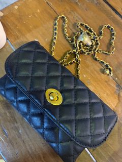 (Category: ) located in . Submitted by iubelle (Listing ID 1361894967, Image 1). Description: .