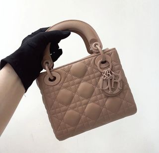 (Category: ) located in . Submitted by myclosetph143 (Listing ID 1362081315, Image 1). Description: .