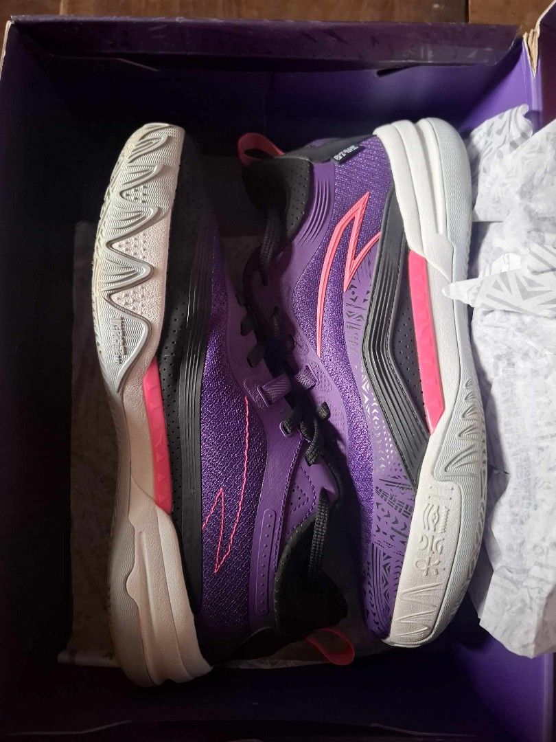 Anta Kai 1 Team (Category: Sneakers) located in Kawit. Submitted by Loidforger08 (Listing ID 1361968683, Image 2). Description: Size 11 used once srp 5200 negotiable reason for selling - bought kai 2 artist on court.