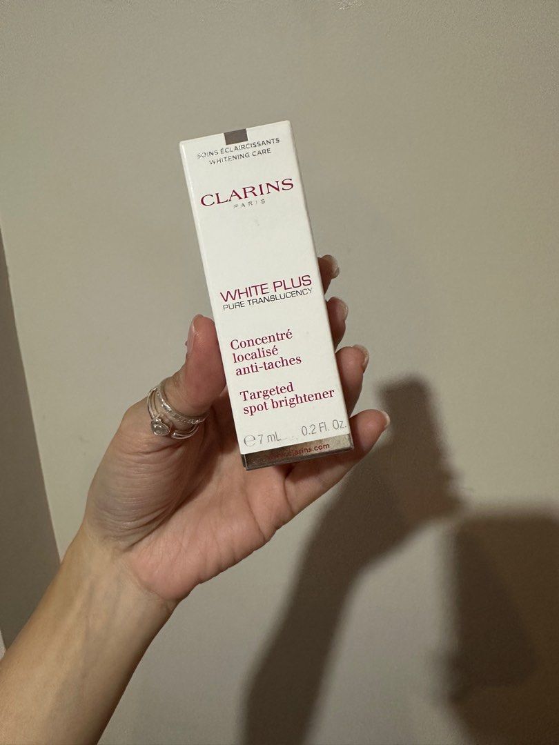 [Authentic] Clarins White Plus Targeted Spot Brightener 7Ml (Category: Face Care) located in Makati City. Submitted by urbanizeme (Listing ID 1362053254, Image 2). Description: Brand: Clarins Condition: Brand New With Box 7Ml Mall Price: 2,300 .