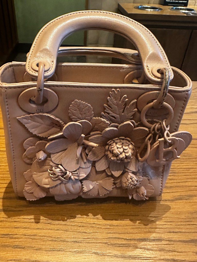 Authentic Dior Lady Dior Mini Lambskin Bag (Category: Luxury Bags & Wallets) located in Quezon City. Submitted by baldyosa (Listing ID 1362041450, Image 1). Description: Dior Lady dior Authentic with code No bags/dust bag Good condition .