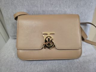 （分類：）位於 。 由 sethsin0630 提交（商品編號 1361974085，圖片 1）。簡介： 。