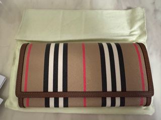 （分類：）位於 。 由 yyccf 提交（商品編號 1362108405，圖片 1）。簡介： 。