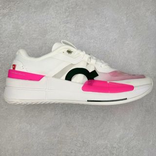 (Category: ) located in . Submitted by fashion.luxe (Listing ID 1362085150, Image 1). Description: .
