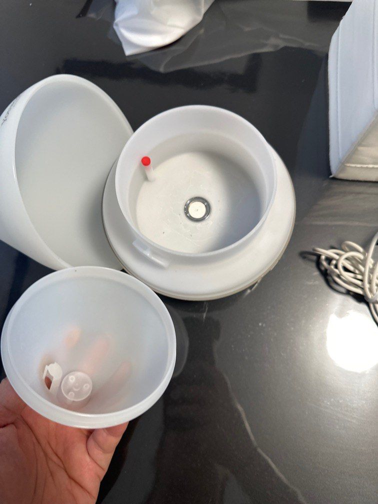 Dew drop Young living Diffuser New and Used (2 items) (Category: Air Purifiers & Dehumidifiers) located in Cavite. Submitted by russ15 (Listing ID 1362032138, Image 2). Description: 2 units available Used like new - 1000 Brand new with box - 2000 Pick up: Gentri Cavite Discount if buy both.