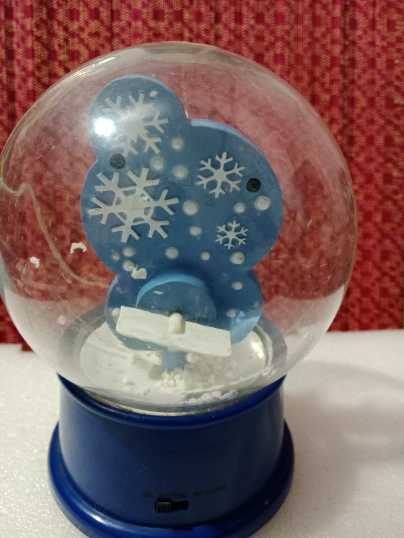 Disney Tinker Bell Musical Snow Globe (Category: Figurines & Statues) located in Tabaco. Submitted by fritznicoleshoppe (Listing ID 1362061811, Image 3). Description: Disney Tinker Bell Musical Snow Globe. Issue: May crack sa "globe". Otherwise working po sya including music. see all photos FREE for a purchase worth at least Php 1k.