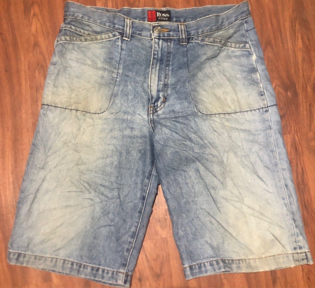 Edwin Ross relax jorts (Category: Shorts) located in Iriga City. Submitted by kjgonzales_ (Listing ID 1362076215, Image 1). Description: Good condition Dimes: 34x23x10.5 need wash.
