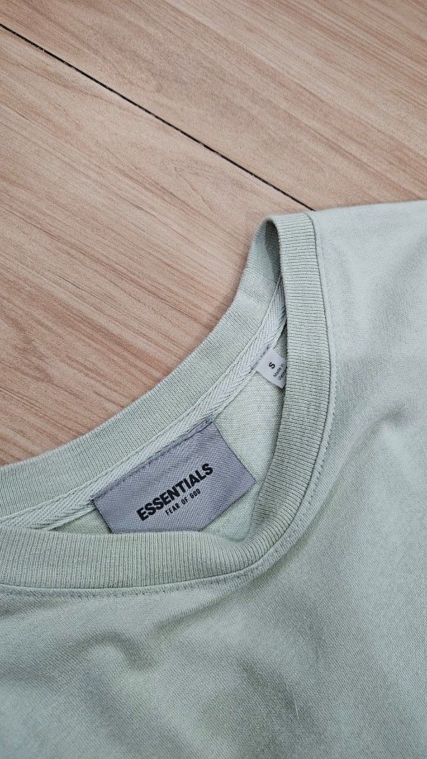 Fear of god essentials tshirt (Category: Tshirts & Polo Shirts ) located in Alfonso. Submitted by jbcamet (Listing ID 1362058869, Image 3). Description: for sale fear of god essentials tshirt size S 21x29 excellent condition.