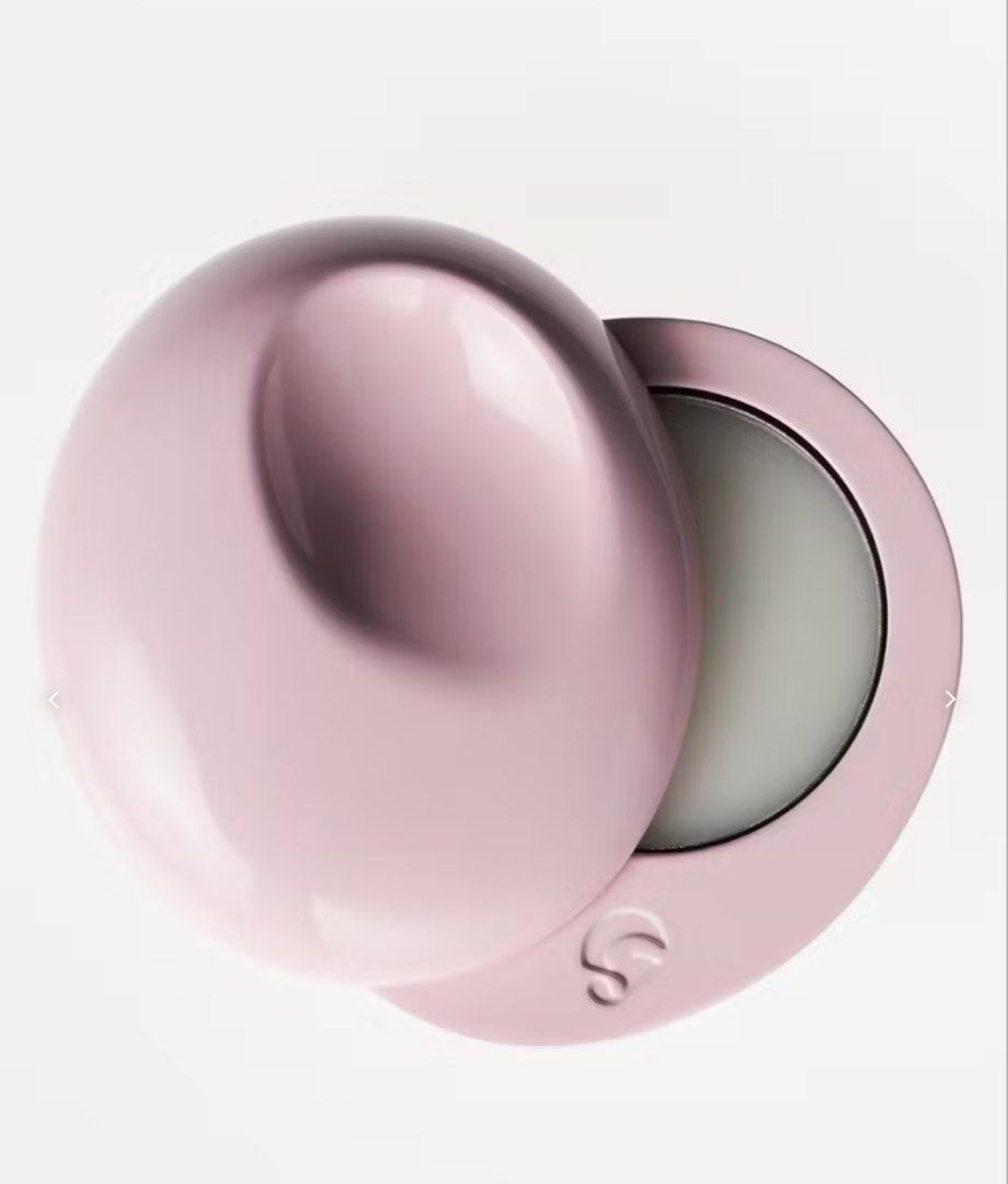 Glossier You Solid Perfume 3g (Category: Fragrance & Deodorants) located in Manila. Submitted by sarisaristorehk (Listing ID 1362090954, Image 1). Description: Brand new.
