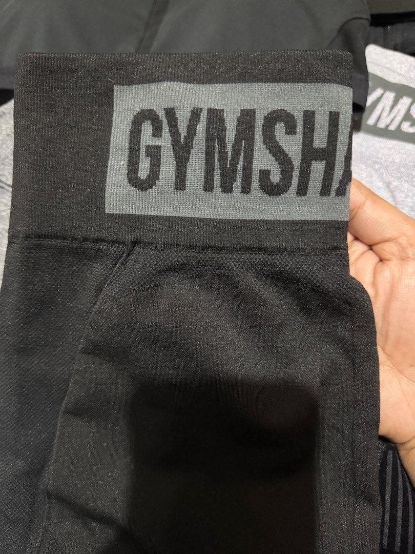 Gymshark Leggings (Category: Activewear) located in Quezon City. Submitted by cessdecluttering (Listing ID 1362030704, Image 2). Description: .