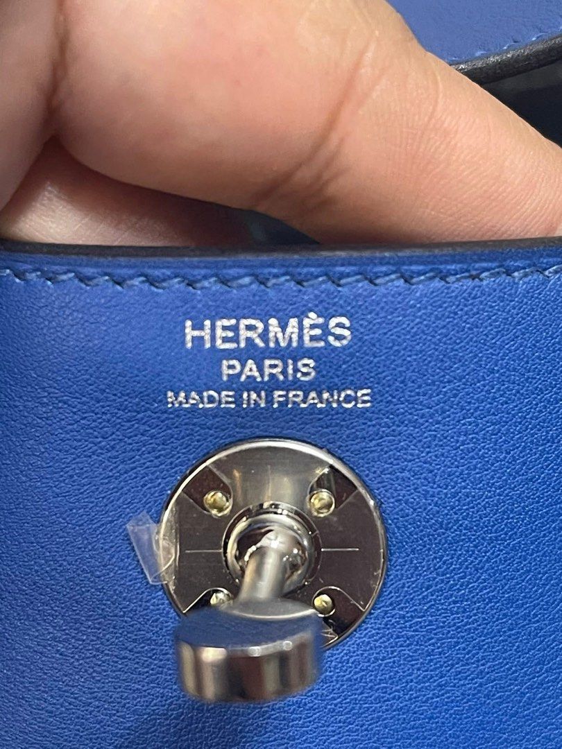 HERMES MINI (Category: Luxury Bags & Wallets) located in Taguig. Submitted by que_08 (Listing ID 1362012517, Image 3). Description: Mini lindy stamp z 2021 evercolor.
