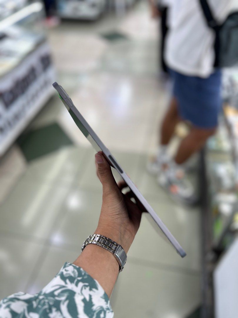 iPad Pro M1 128gb 11' WiFi Only (Category: iPad) located in San Juan City. Submitted by aynaagadgets (Listing ID 1361965845, Image 2). Description: FOR SALE | TRADE / SWAP PASS SA MGA SCAMMERS / THIRD PARTY (RFS: Buy and Sell) IPAD PRO M1 128GB 11' WIFI ONLY ⬇️DETAILS⬇️ •128 GB (Other storage is also available) •WiFi (Other Variant is still available but price may vary) •Black (Other color is also available but price may vary) •US Variant •99% Sm