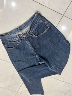 (Category: ) located in . Submitted by mrzstore1 (Listing ID 1362106692, Image 1). Description: .