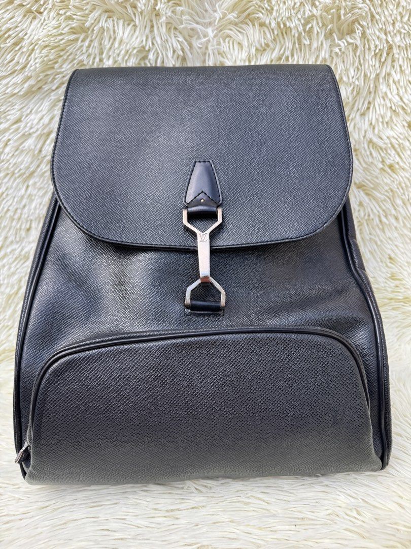 LV Cassiar Taiga Backpack (Category: Luxury Bags & Wallets) located in Las Pinas. Submitted by Le.Pattie.Luxe (Listing ID 1362074106, Image 2). Description: 💯% Authentic 𝐋𝐕 𝐂𝐚𝐬𝐬𝐢𝐚𝐫 𝐁𝐚𝐜𝐤𝐩𝐚𝐜𝐤 𝐢𝐧 𝐓𝐚𝐢𝐠𝐚 𝐥𝐞𝐚𝐭𝐡𝐞𝐫 🖤𝐏𝐡𝐩 𝟐𝟑𝐤🖤 ▪️8.5/10 condition, normal signs of usage only ▪️Inclusion: provided satin dustbag 💯% authentic or your money back ✅DTI Registered ✅BDO Checkout Merchant 💳Online credit card payments are acce
