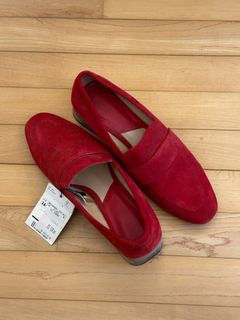 (Category: ) located in . Submitted by diyascloset (Listing ID 1361995338, Image 1). Description: .