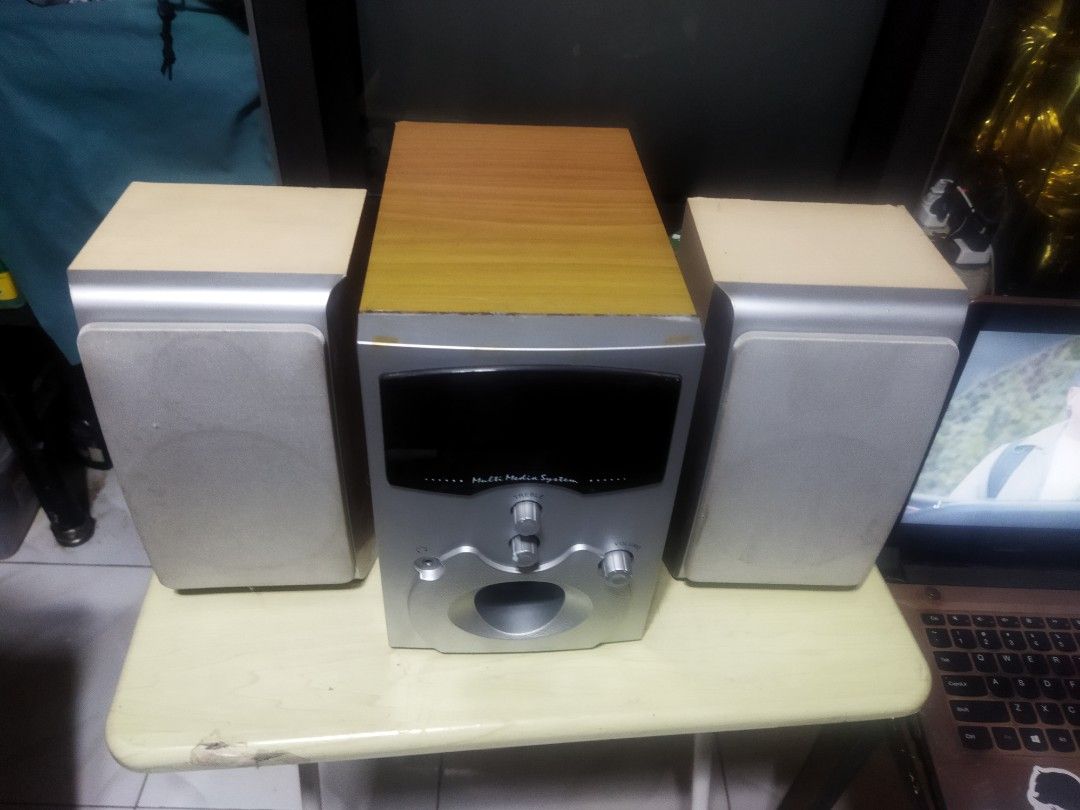 MX Multi Media Speaker (Category: Soundbars, Speakers & Amplifiers) located in Pasay City. Submitted by marineljapansurplus (Listing ID 1361958806, Image 2). Description: MX Multi Media Speaker Good pang PC, Laptop or TV Para ka Ng naka surround With Bass & Treble control Power is 100v 75W (need gamitan Ng transformer) Price: ₱1,500 Location: Cabrera, Pasay City.
